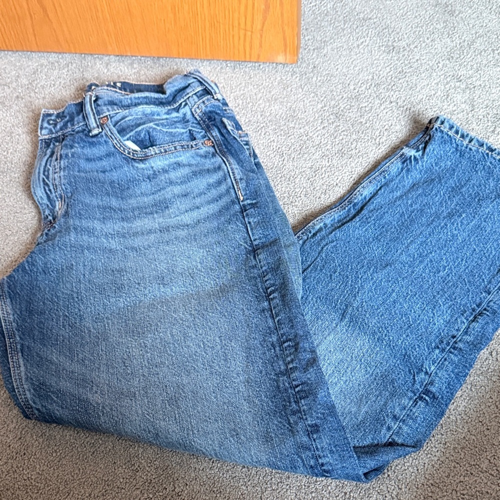 American Eagle Outfitters Relaxed Blue Jeans